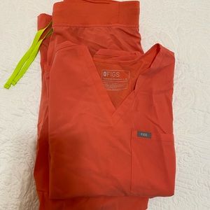 Figs Technical Collection Set, Coral